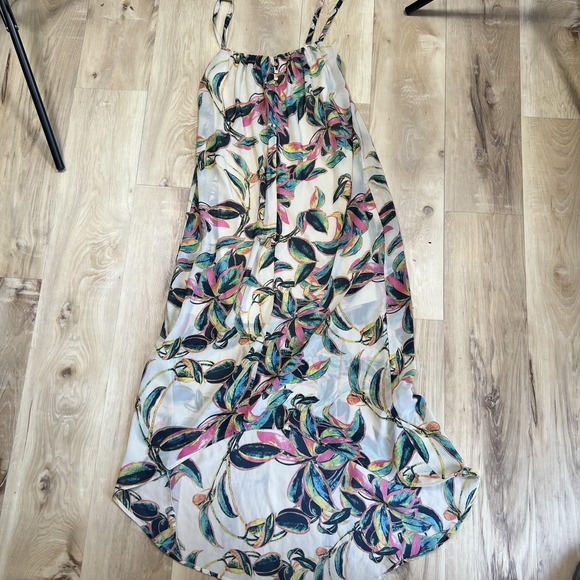 kenneth + joseph Dresses & Skirts - BOGO Kenneth & Joseph Lightweight Floral Maxi Dress